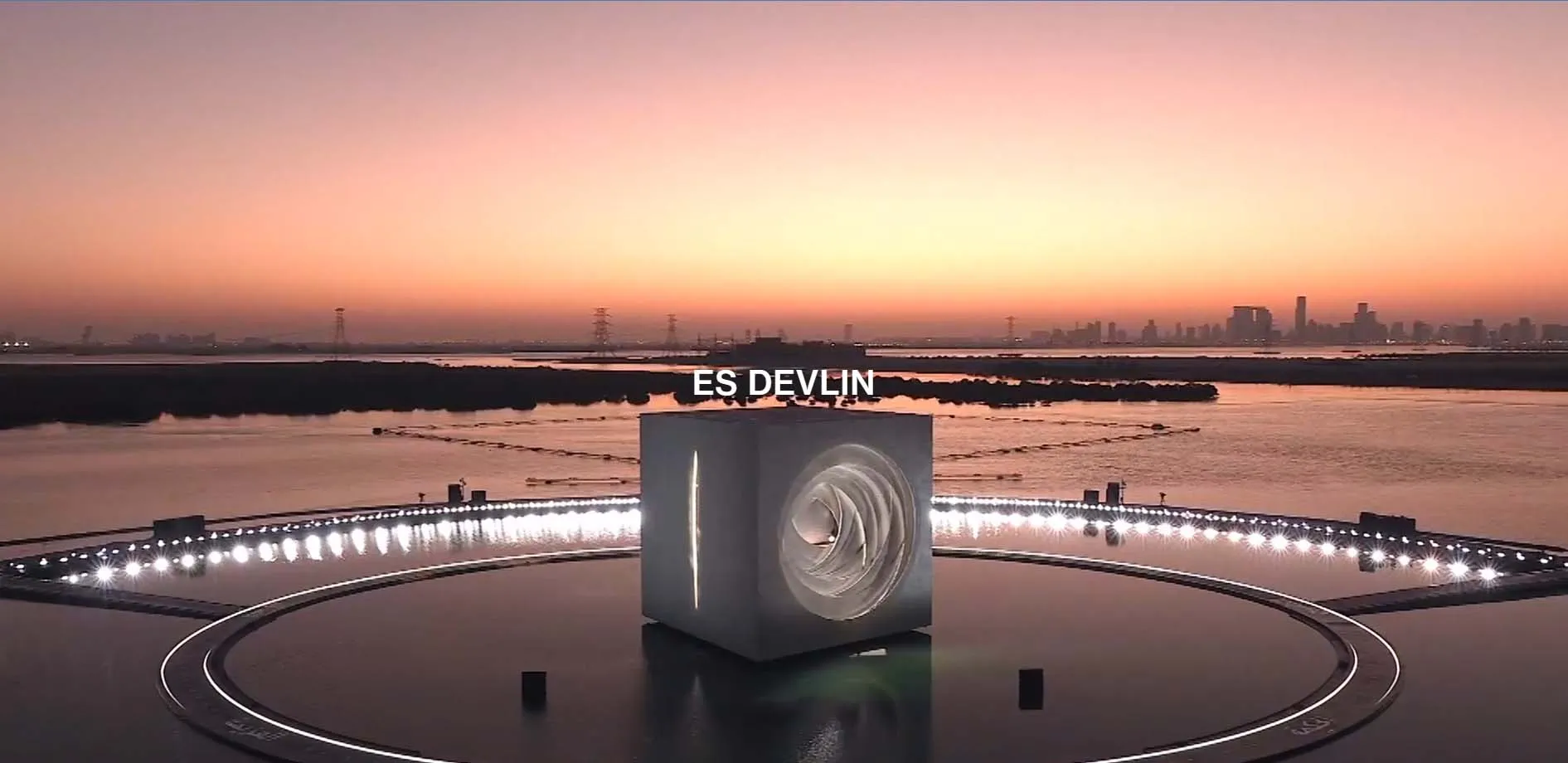 Es Devlin